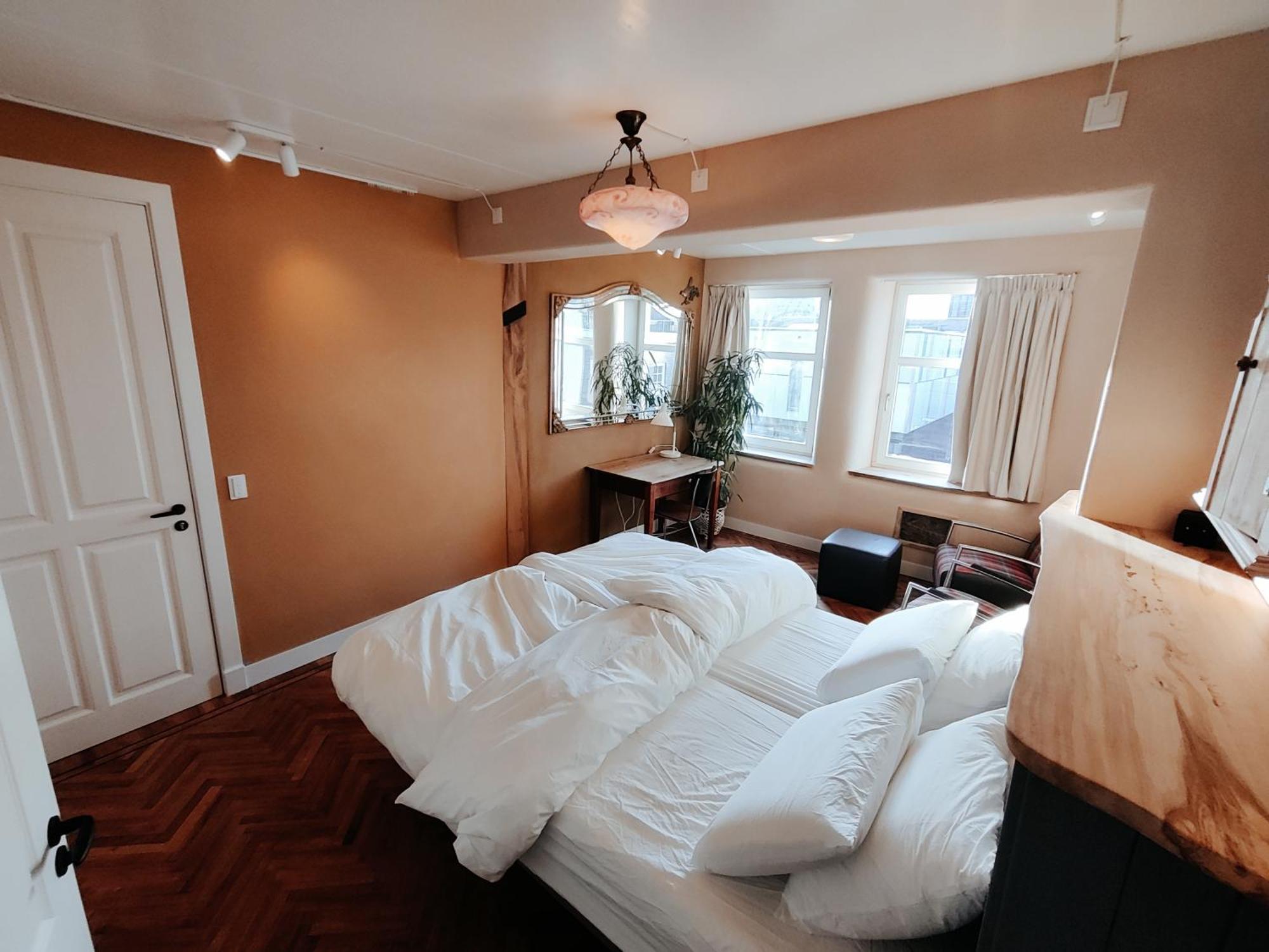 B&B House Of Straw Amsterdam Bagian luar foto